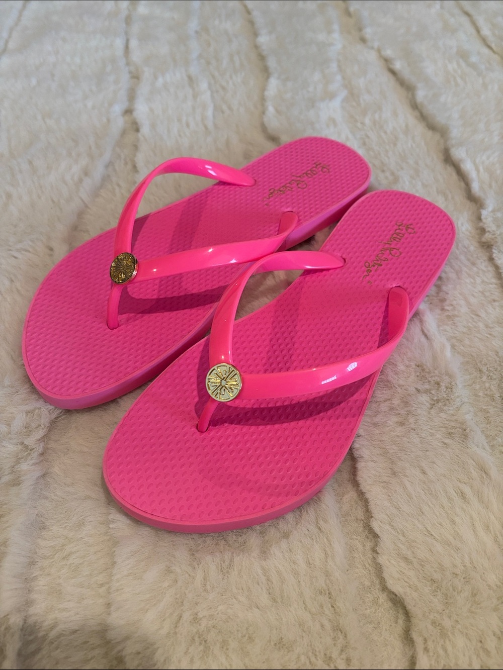 Lilly Pulitzer Roxy Pink Flip Flop Sandals size 9/10
NWOT